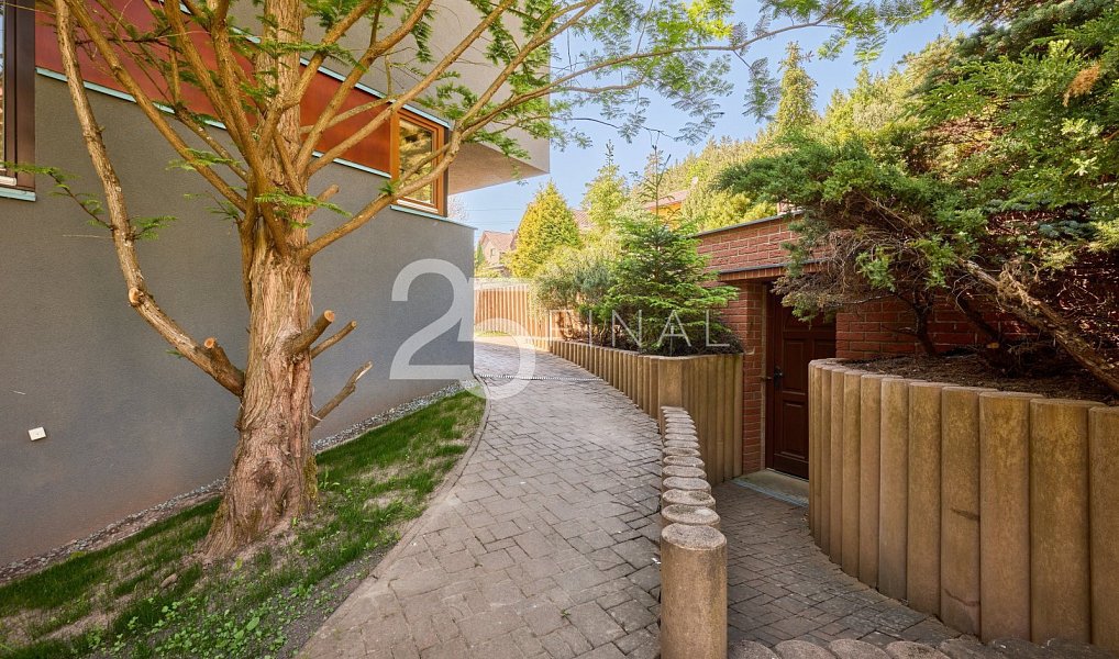Prodej domu 214 m² s pozemkem 1 115 m², Úpice – náhled fotky 24