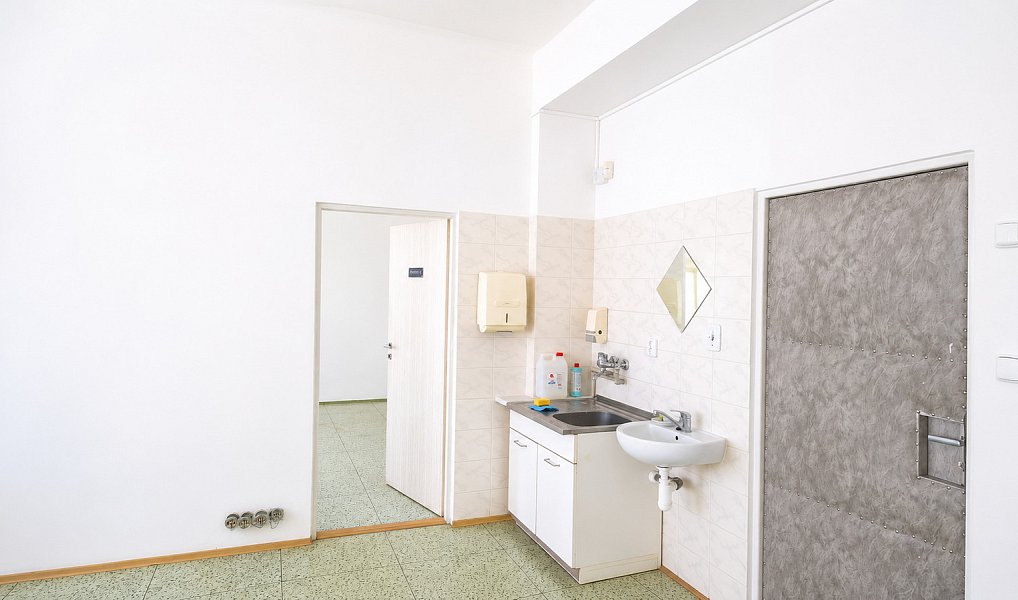 Pronájem komerčního objektu (jiného typu) 79 m², Karlovy Vary – náhled fotky 5