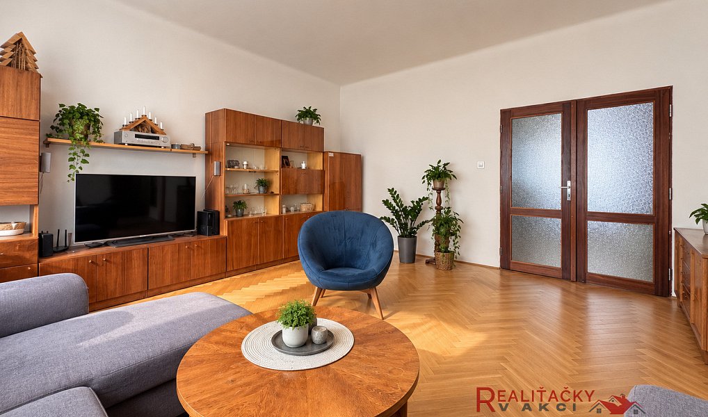 Prodej domu 363 m² s pozemkem 779 m², Břeclav – náhled fotky 12