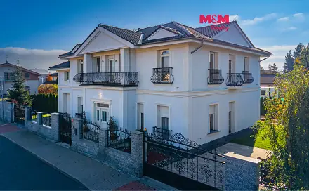 Prodej obchodních prostor 356 m², U Váhy, Šestajovice, okres Praha-východ