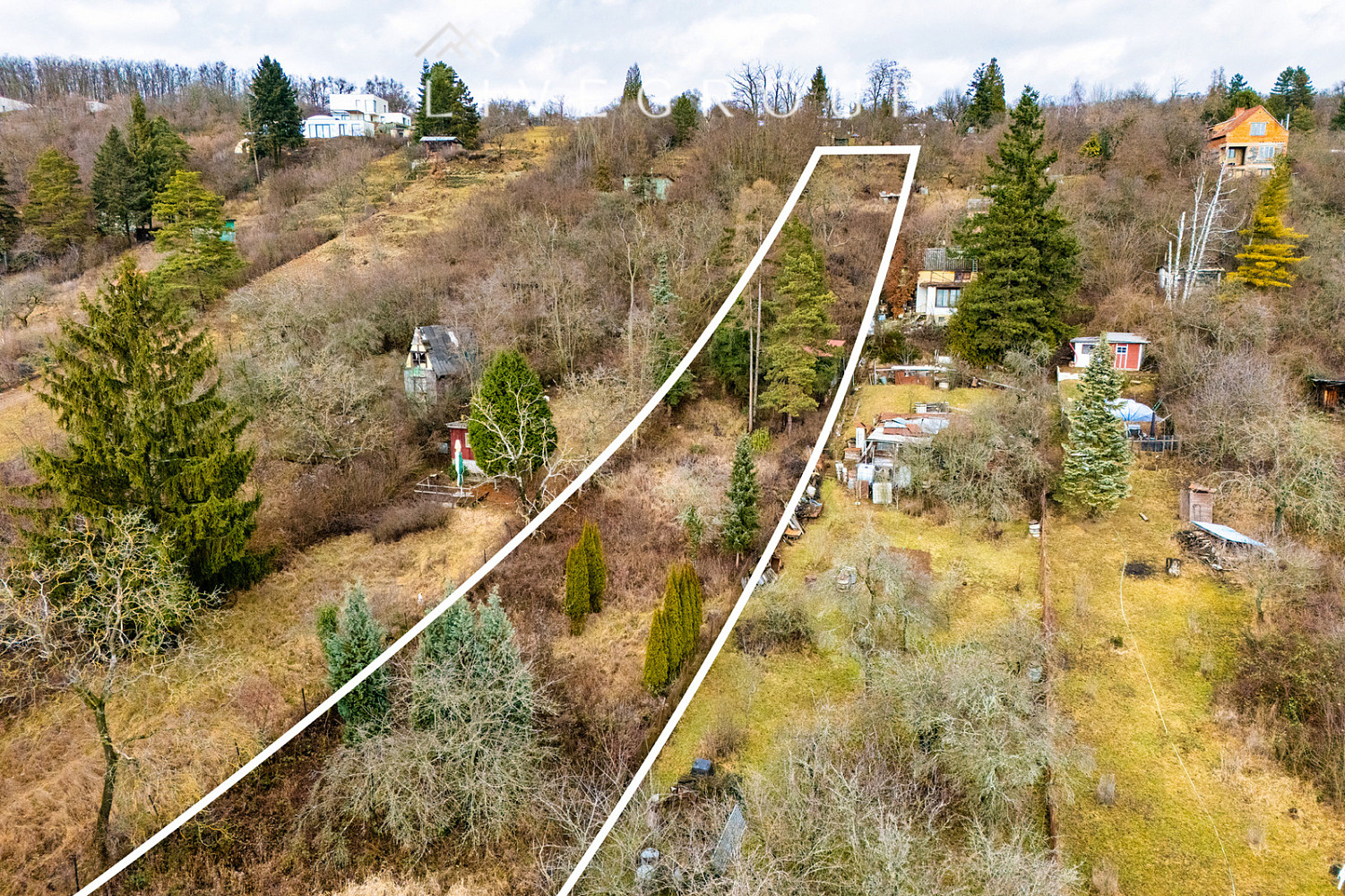 Prodej stavebního pozemku 2 297 m² – pohled 3