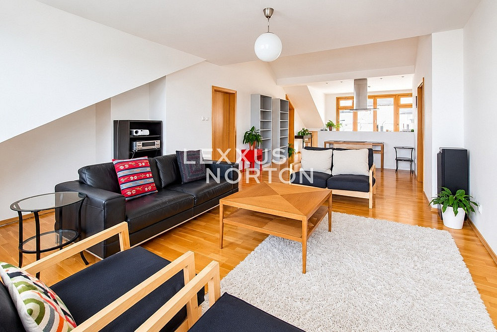 Pronájem bytu 4+kk 153 m² – fotografie 2