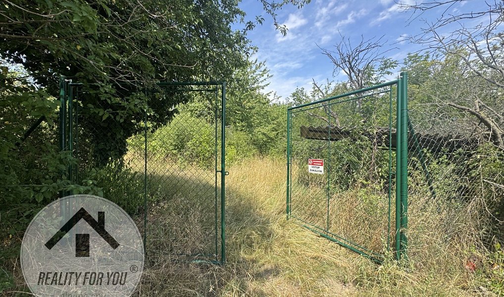 Pronájem zahrady 1 000 m², Praha – náhled fotky 4