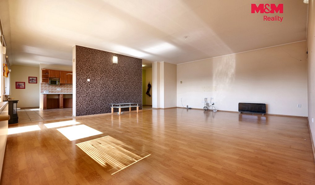 Prodej nájemního domu, činžáku 1 414 m², Kroměříž – náhled fotky 3