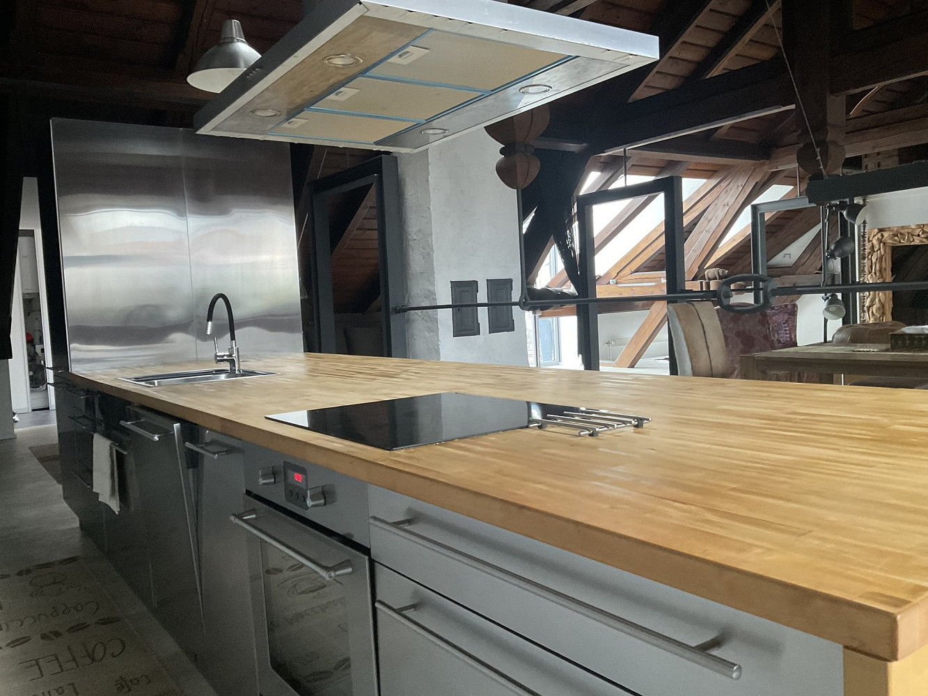 Prodej bytu atypického 164 m²