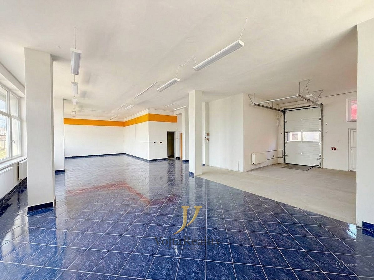 Pronájem obchodních prostor 144 m²
