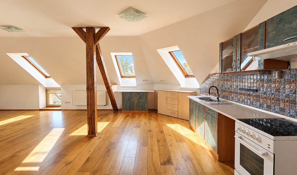 Pronájem bytu 2+kk 80 m², Třebotov – fotka 1 z 22