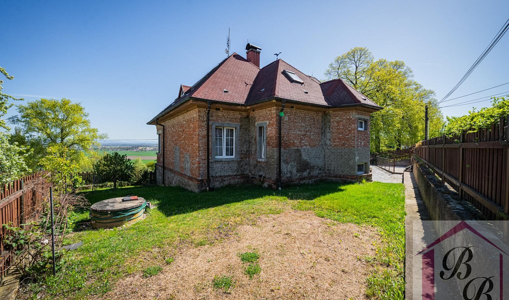 Prodej domu 219 m² s pozemkem 445 m², Dobrovice – náhled fotky 21
