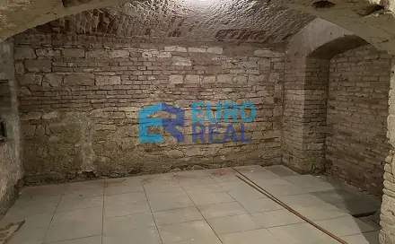 Obchodní / Skladovací prostory 61m2, Máchova, Praha 2 - Vinohrady
