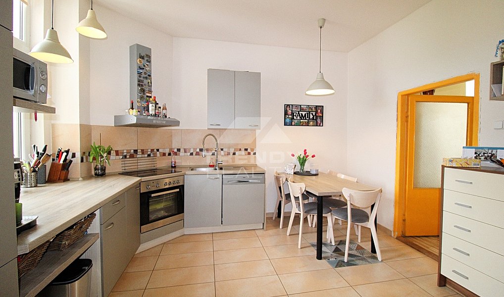 Prodej domu 240 m² s pozemkem 793 m², Nová Ves – náhled fotky 14