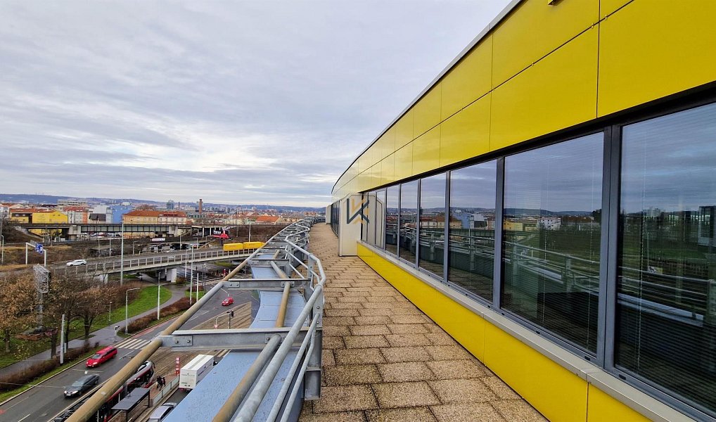 Pronájem kanceláře 746 m², Praha – náhled fotky 10