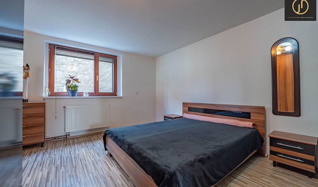 Prodej domu 216 m² s pozemkem 221 m², Hostouň – náhled fotky 5