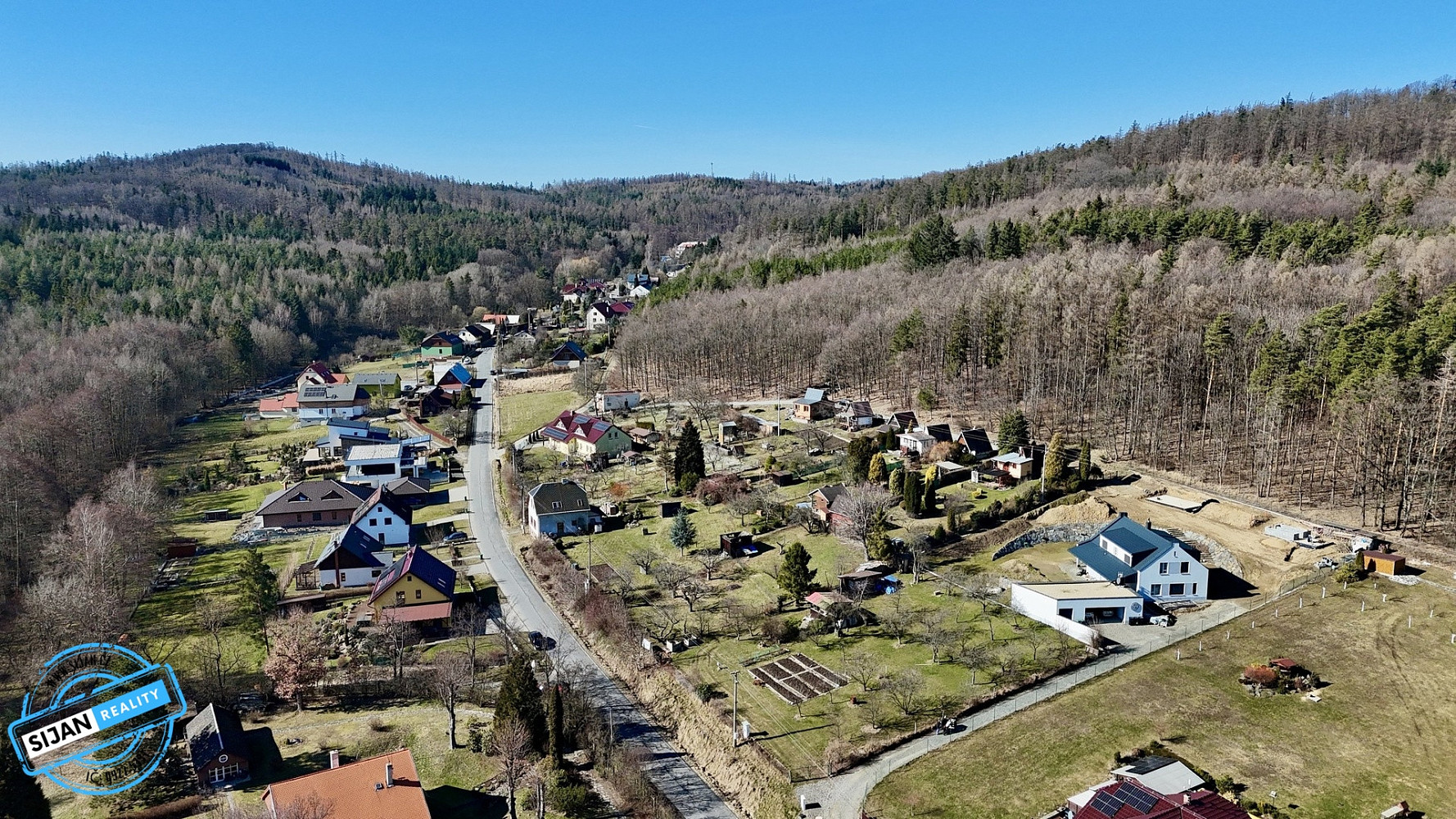 Prodej stavebního pozemku 1 160 m² – fotografie 4