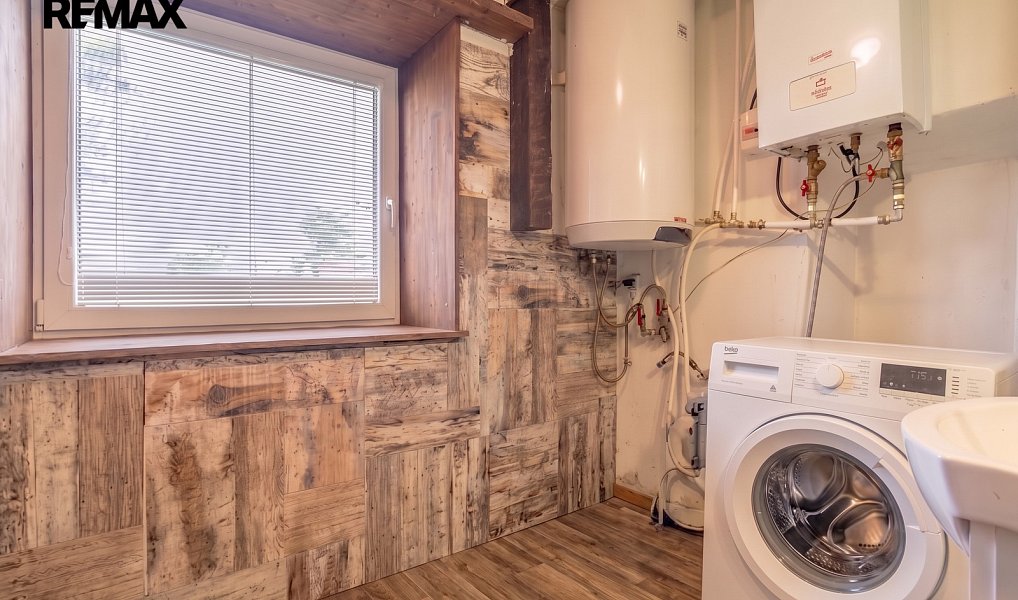 Prodej domu 193 m² s pozemkem 748 m², Okřesaneč – náhled fotky 10