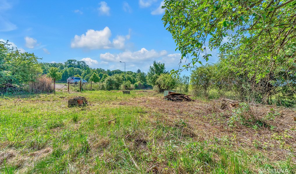 Prodej stavebního pozemku 775 m², Hradec Králové – náhled fotky 8