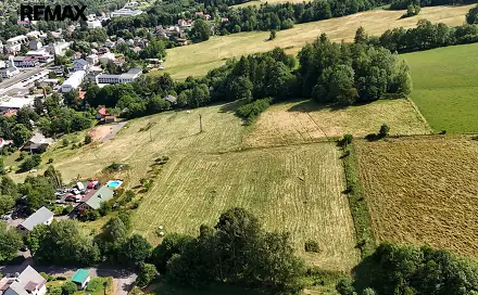 Prodej stavebního pozemku 1 962 m², Semily