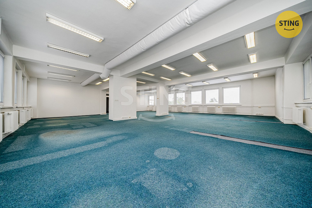 Pronájem kanceláře 165 m² – fotografie 2
