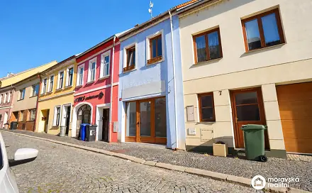 Pronájem domu 100 m² s pozemkem 59 m², Jana Schwarze, Ivančice, okres Brno-venkov