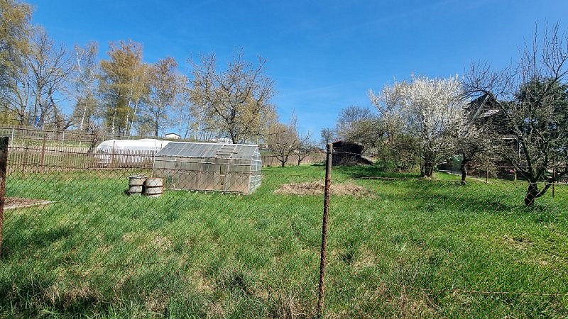 Prodej stavebního pozemku 711 m² – další