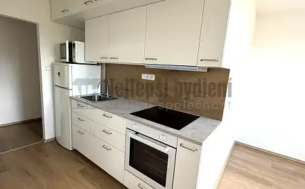 Pronájem bytu 2+1 61 m², Brněnská, Šlapanice, okres Brno-venkov