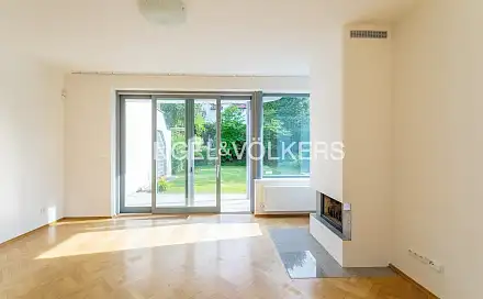 Pronájem domu 230 m² s pozemkem 485 m², K vinicím, Praha 6 - Nebušice