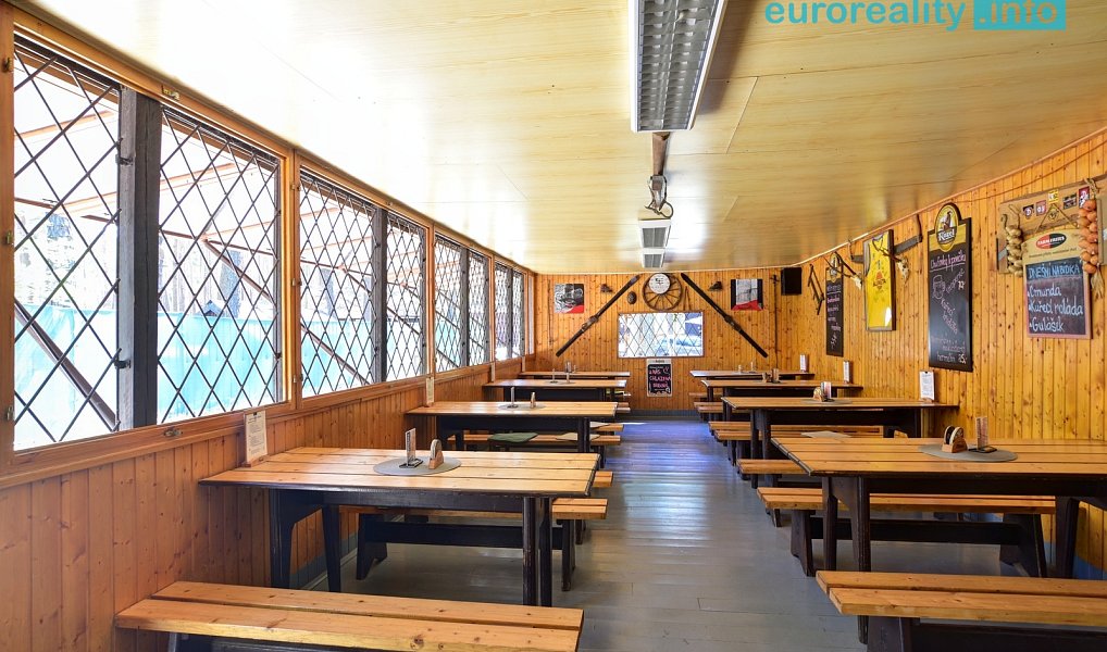 Prodej restaurace 196 m², Doksy – náhled fotky 4