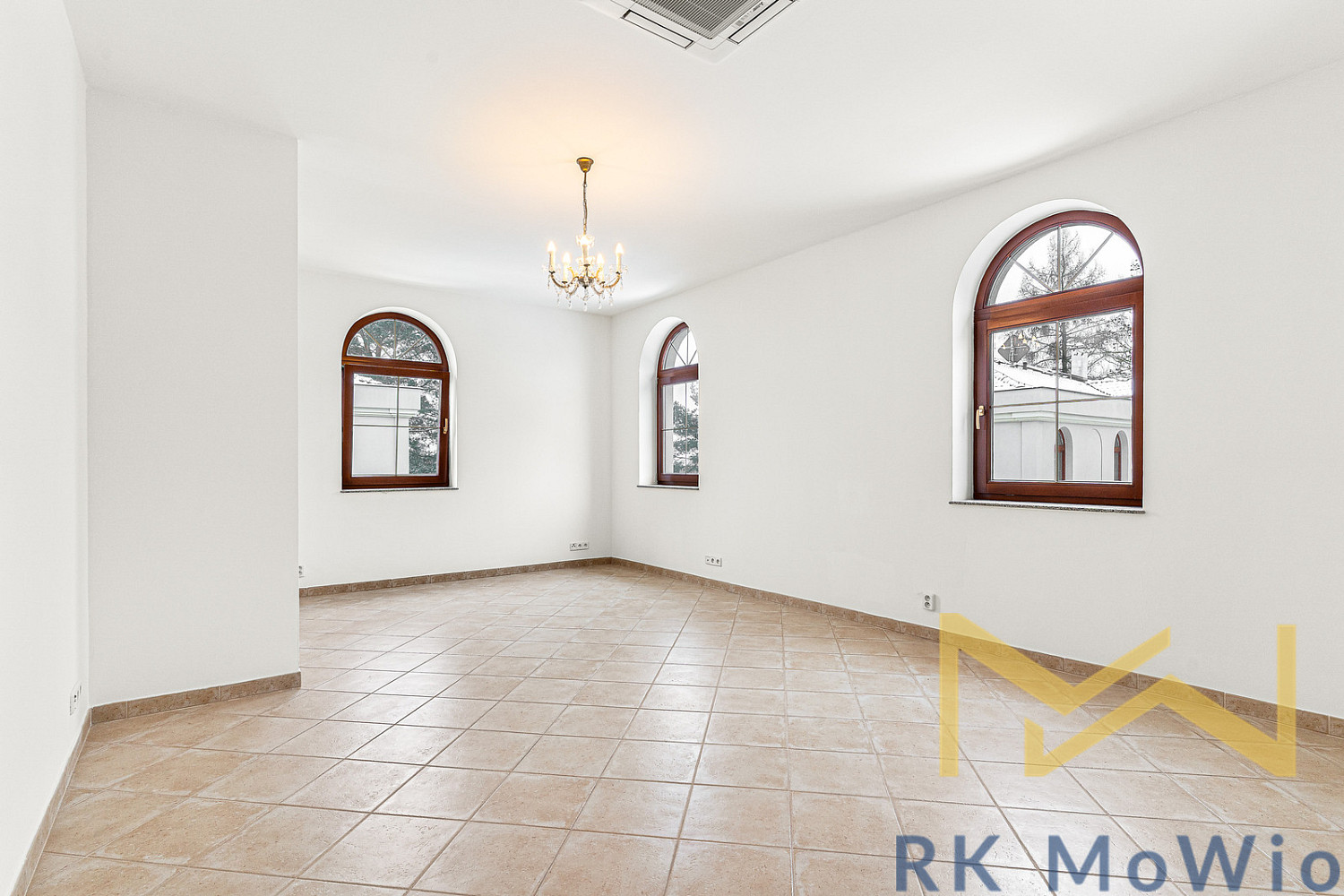 Pronájem domu 243 m² s pozemkem 543 m² — photo 4