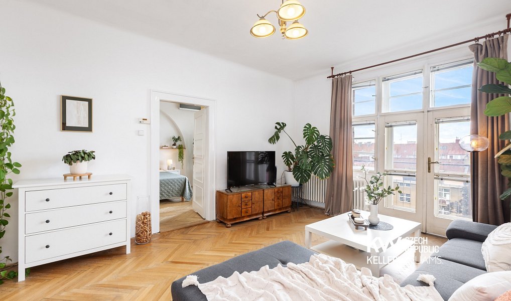 Prodej bytu 2+1 74 m², Praha – náhled fotky 2