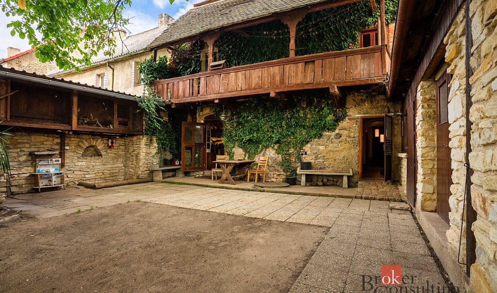 Prodej domu 200 m² s pozemkem 780 m², Hoštka – náhled fotky 22