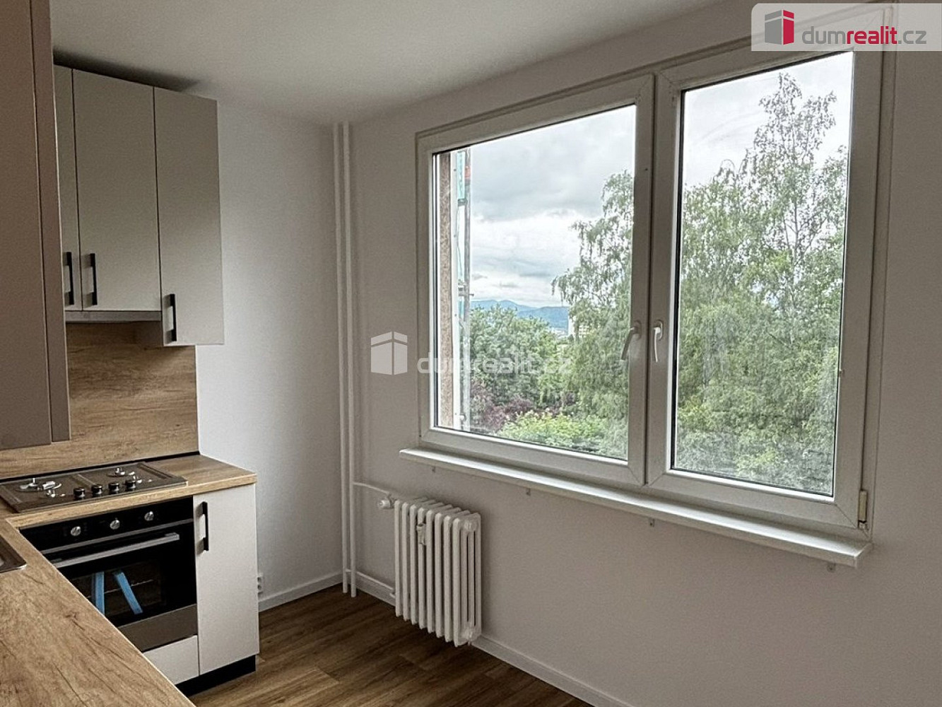 Pronájem bytu 2+1 66 m² — photo 2