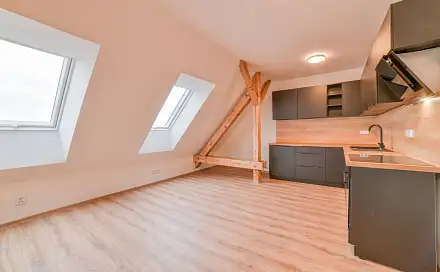 Pronájem bytu 3+kk 116 m², 17. listopadu, Cheb