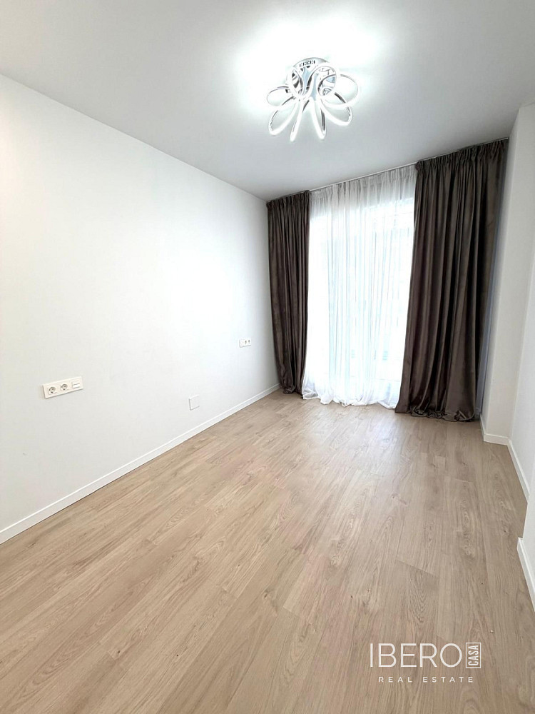 Piso 4+kk – Marbella, Nueva Andalucía - Más