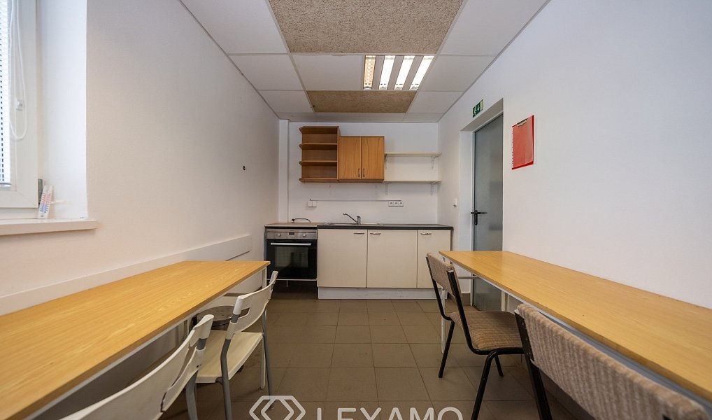 Prodej zemědělského objektu 900 m², Moravské Budějovice – náhled fotky 5