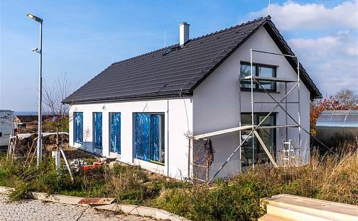 Prodej domu 84 m² s pozemkem 710 m², Velvary, okres Kladno