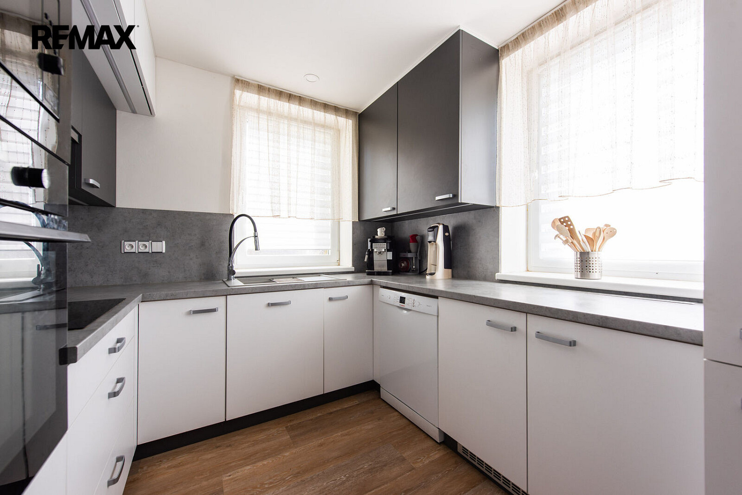 Prodej domu 209 m² s pozemkem 1 446 m² – fotografie 5