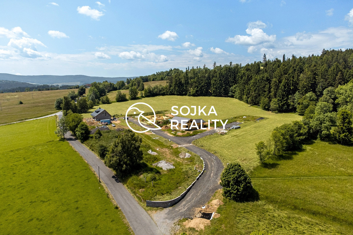 Prodej stavebního pozemku 931 m² – fotografie 2
