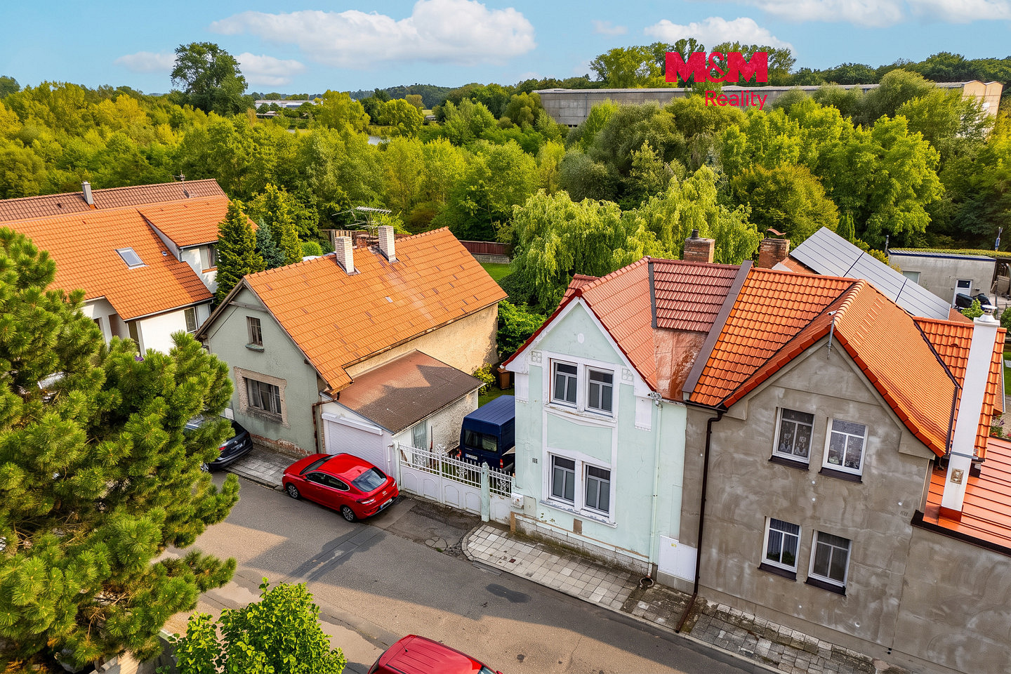 Prodej domu 135 m² s pozemkem 584 m²