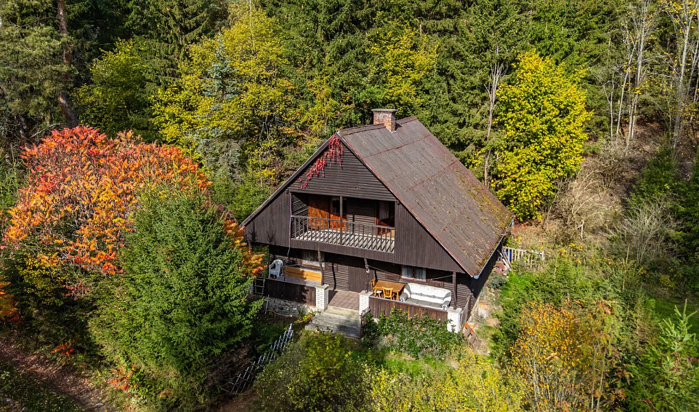 Prodej chaty/chalupy 136 m² s pozemkem 75 m², Černošín – náhled fotky 2