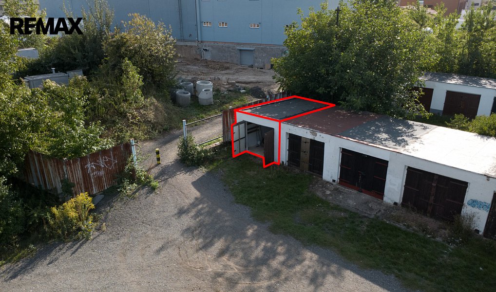 Prodej zděné garáže 21 m2 - Praha 9, Kbely, u Železnobrodské ulice parkování, sklad i investice, Praha – náhled fotky 7