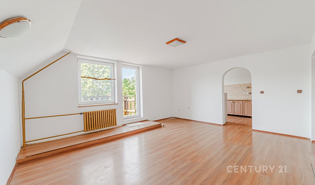 Prodej domu 128 m² s pozemkem 1 943 m², Ženklava – náhled fotky 5