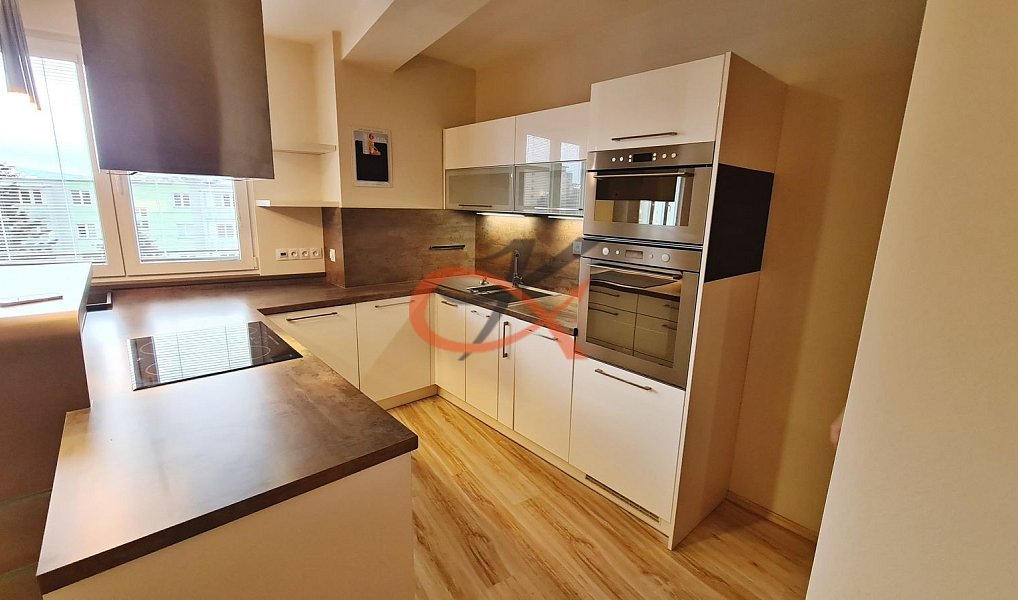 Pronájem bytu 2+1 74 m², Rožnov pod Radhoštěm – náhled fotky 3