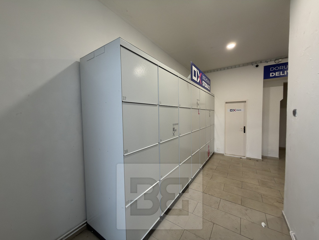 Pronájem kanceláře 37 m² — photo 4