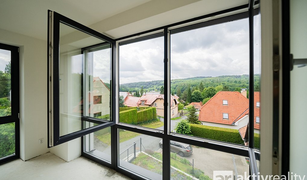 Prodej domu 248 m² s pozemkem 390 m², Jevany – náhled fotky 11