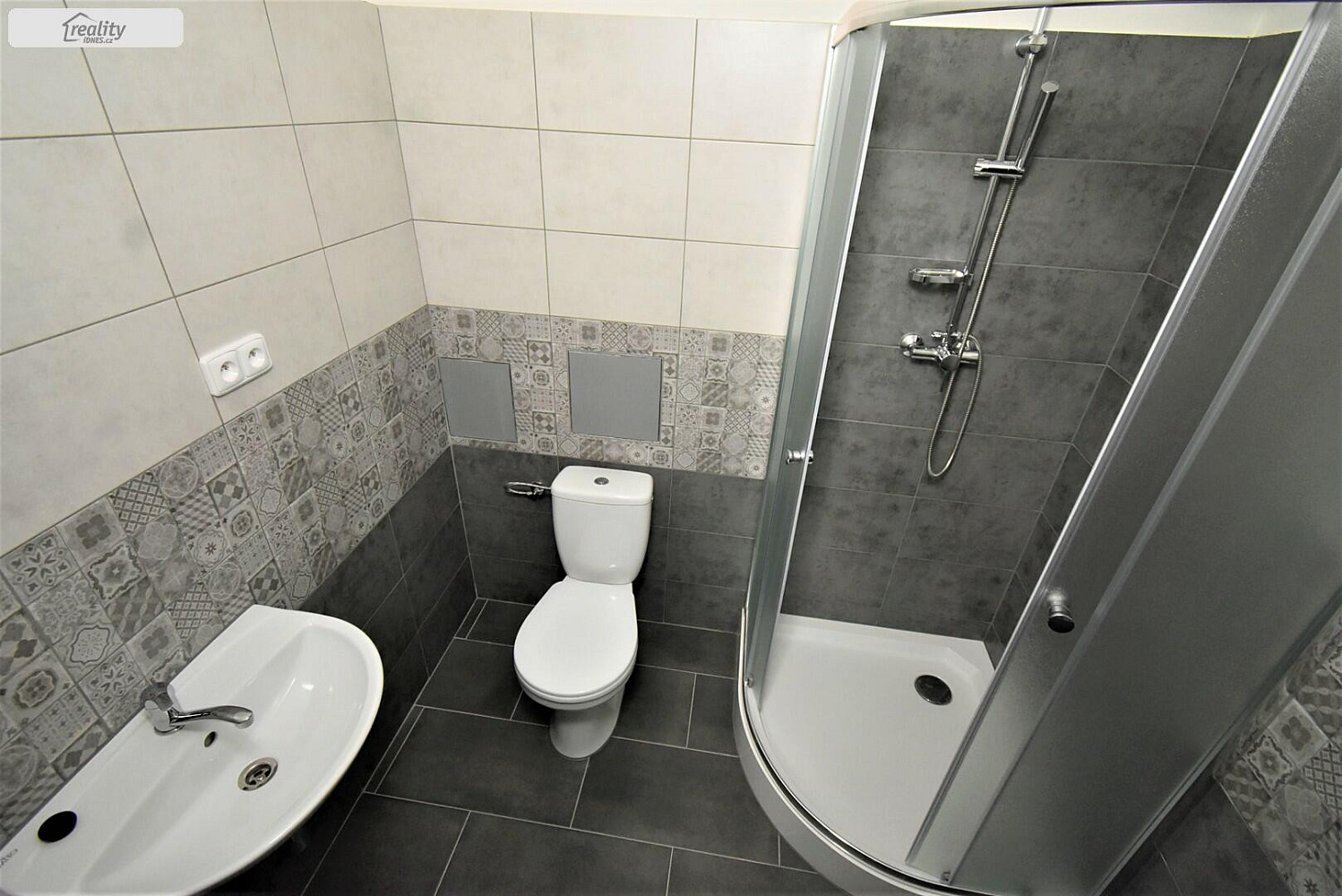 Pronájem bytu 1+kk 29 m² – fotografie 4