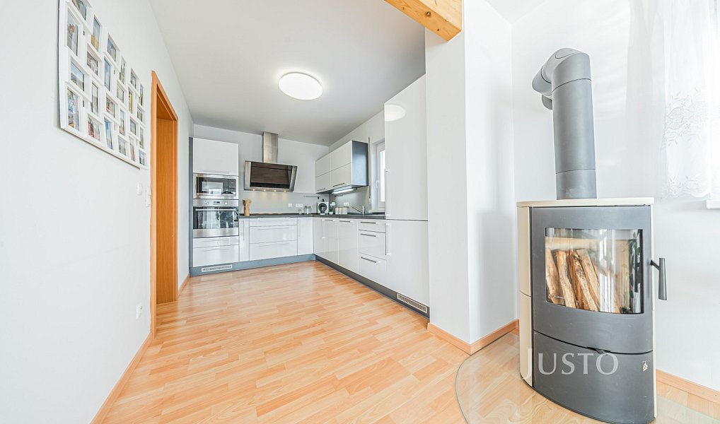 Prodej domu 117 m² s pozemkem 1 389 m², Blešno – náhled fotky 11