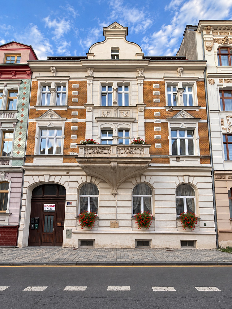 Prodej nájemního domu, činžáku 353 m²