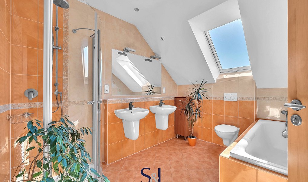 Prodej domu 150 m² s pozemkem 531 m², Jičín – náhled fotky 14