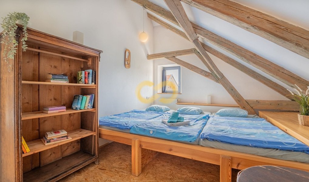 Prodej ubytovacího objektu 590 m², Uzeničky – náhled fotky 18