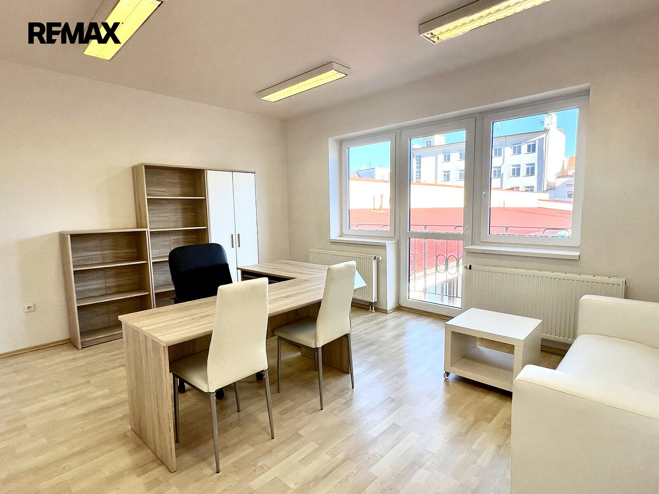 Pronájem kanceláře 22 m² – fotografie 2