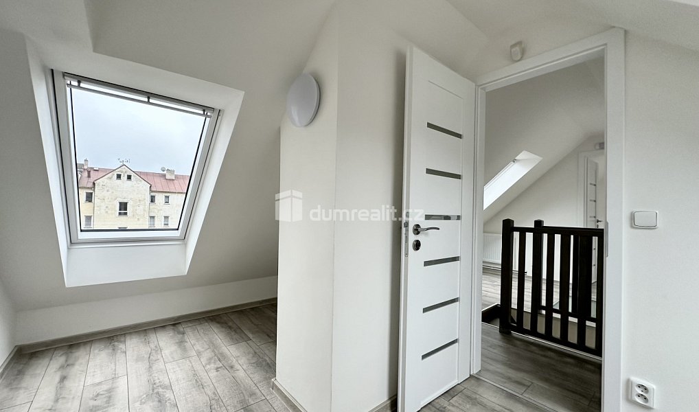 Prodej bytu 2+1 119 m², Karlovy Vary – náhled fotky 17